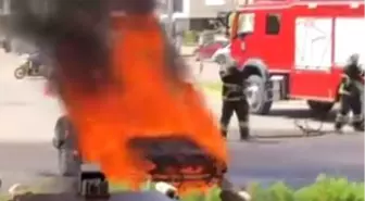 Aksaray'da Seyir Halindeki Otomobil Alev Aldı
