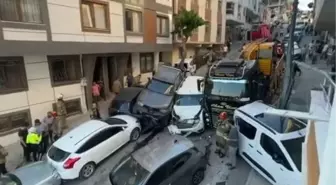 Başakşehir'de Vinç Kazası: 18 Araç Hasar Gördü