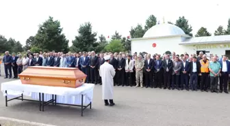 Cumhurbaşkanı Yardımcısı Cevdet Yılmaz'ın Yeğeni Şiyar Güneş Hayatını Kaybetti