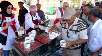 Kütahya'da Aşure İkramı Geleneği Kutlandı