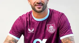 Kyle Walker, Burnley ile 2 Yıllık Sözleşme İmzaladı