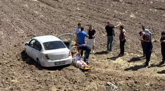 Osmaniye'de Kaza: Tarlaya Uçan Otomobilde 3 Yaralı