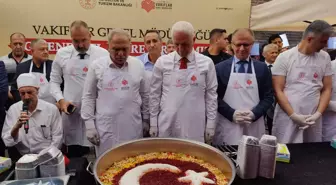 Mısır Çarşısı'nda 29'uncu Geleneksel Aşure Festivali Düzenlendi