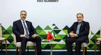 Bakan Fidan, İranlı mevkidaşı Abbas Arakçi ile görüştü