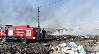 Kayseri'de Boş Arazide Yangın Çıktı