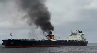 Kızıldeniz'de Yunan yük gemisi silahlı saldırı sonucu battı