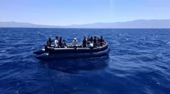 Kuşadası Açıklarında 22 Düzensiz Göçmen Kurtarıldı