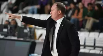 Fenerbahçe, Manisa Basket'in Antrenörü Maksvytis'i İstiyor