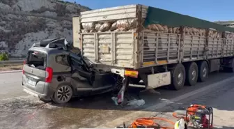 Mersin'de Trafik Kazası: Aynı Aileden 5 Kişi Hayatını Kaybetti