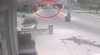Yalova'da Vinç Yüklü TIR Alt Geçitte Sıkıştı