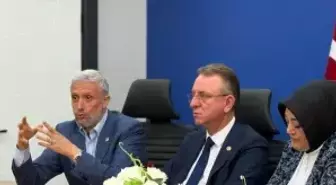AK Parti Kütahya'da Türkiye Yüzyılı Hedefleri İçin Toplandı