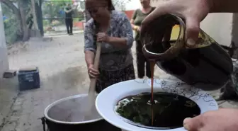 Kemaliye'nin Geleneksel Dut Pekmezi: Doğallığın Sırrı
