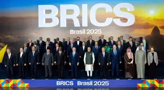 Hakan Fidan, BRICS Zirvesi'nde Aile Fotoğrafı Çektirdi