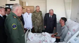 Bakan Güler, Metan Gazından Zehirlenen Mehmetçikleri Ziyaret Etti