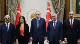 Cumhurbaşkanı Erdoğan ile DEM Parti heyeti arasındaki görüşme sona erdi