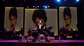 Şahin Kendirci, DEMOT Fuarı'nda Unutulmaz Bir Konser Verdi
