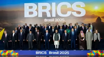 Dışişleri Bakanı Hakan Fidan BRICS Zirvesi'nde Aile Fotoğrafına Katıldı