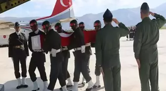 Hakkari'de şehitlerimiz için ikinci tören: 6 kahraman memleketlerine uğurlandı