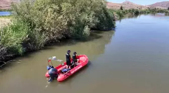 Kırıkkale'de Kızılırmak'a Atlayan Genç İçin Arama Çalışmaları Devam Ediyor