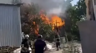 Kocaeli'de Ahır Yangını Kontrol Altına Alındı