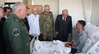 Milli Savunma Bakanı Güler, metan gazından zehirlenen askerleri hastanede ziyaret etti