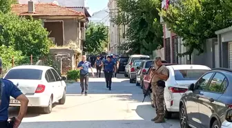 Balıkesir'de Polis Memuruna Bıçaklı Saldırı: Şüpheli Yakalandı