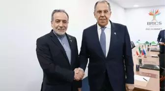 Lavrov ve Arakçi, İran'ın Nükleer Programını Görüştü