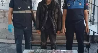 Şanlıurfa'da Zabıta Ekipleri 20 Bin Lira ile Yakalanan Suriyeli Dilenciyi Sınır Dışı Etti