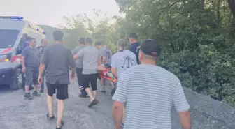 Zonguldak'ta Patpatla Şarampole Yuvarlanma Kazası: 2 Yaralı