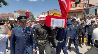 Aksaraylı şehit Özkan Özkanlı dualarla son yolculuğuna uğurlandı