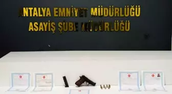 Antalya'da Evden Hırsızlık Operasyonu: 6 Gözaltı, 2 Tutuklama