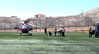 Malatya'da Dikkatsizlik Sonucu Eli Kesilen Yaşlı Adam Hava Ambulansı ile Sevk Edildi