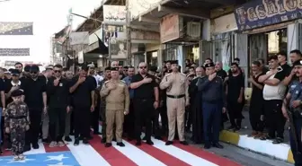 Irak'ta ABD bayrağı üzerinden geçen subaylara disiplin cezası