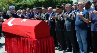 İzmir, Şehit Üsteğmen Ege Akar'ı dualarla son yolculuğuna uğurladı