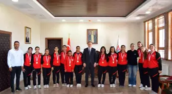 Bulanık Kaymakamı, Sporcuları Başarılarından Dolayı Ağırladı