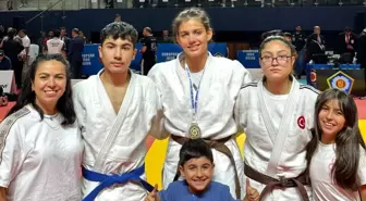 Salihli'nin gururu Hira Kılkış, Yıldızlar Avrupa Judo Kupası'nda şampiyon oldu