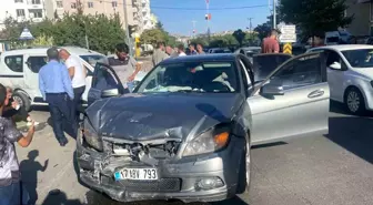Siirt'te Trafik Kazası: 1 Yaralı