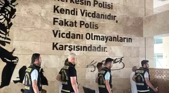 Antalya'da Sahte Belgeyle Taşınmaz Satmaya Çalışan 4 Şüpheli Yakalandı