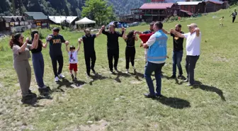 Ayder Yaylası'nda Sağlıklı Yaşa Programı: Kilo Ölçümü ve Horon