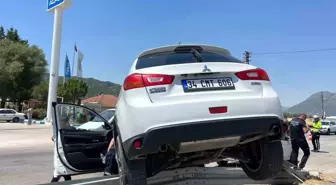 Burdur-Antalya Karayolu'nda Kaza: 5 Yaralı