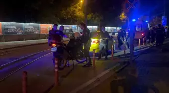Eskişehir'de Ticari Taksi ile Polis Motosikleti Çarpıştı: 2 Yaralı