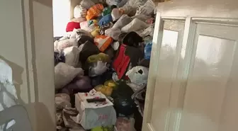 Nazilli'de 76 Yaşındaki Kadının Evinden 6 Kamyon Çöp Çıktı