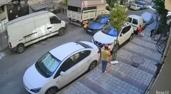 Sultangazi'de Otomobil Çocuğa Çarptı