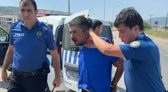 Uçucu Madde Kullanan Sürücü, Polis Araçlarına Çarptıktan Sonra Tutuklandı