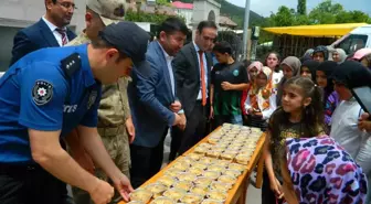 Posof'ta Muharrem Ayı Kutlandı: Aşure İkramı Yapıldı