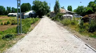 Ağrı'nın Eliaçık Köyü'nde 7 Bin Metrekare Kilit Parke Taşı Döşendi