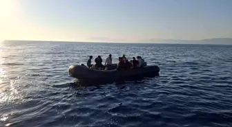 Çanakkale'de 16 Çocuk ile 23 Kaçak Göçmen Kurtarıldı