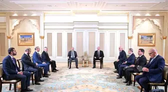 Azerbaycan ve Ermenistan Liderleri Abu Dabi'de Görüştü