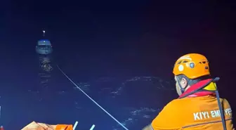 Datça'da Sürüklenen Tekne Kıyı Emniyet Ekibi Tarafından Kurtarıldı