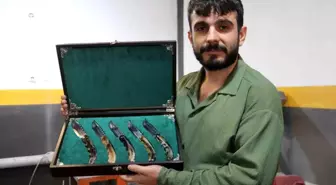 Sivaslı Bıçak Ustası Emre Göçeri, Özel Tasarım Bıçak Koleksiyonu ile Dikkat Çekiyor